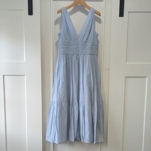 Ann Taylor Sleeveless Light Blue V-Neck Midi Dress with Smocked Waist Size 8